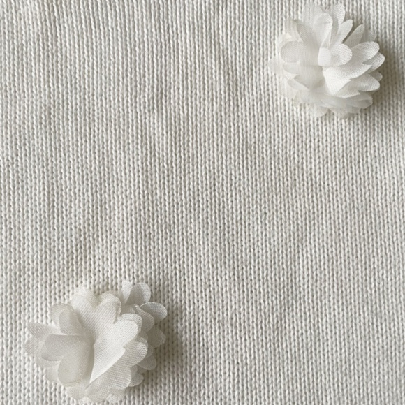 English Factory White Floral Appliqué Accented Sweater Size Large - Picture 4 of 9